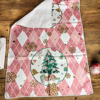 Pink Christmas Decoration
Light pink christmas decor
pink Christmas basket
Pink Christmas napkins