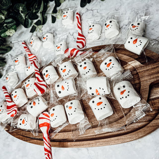 Cute Christmas Marshmallows for Hot Drinks
Snowman Marshmallows
Christmas marshmallows